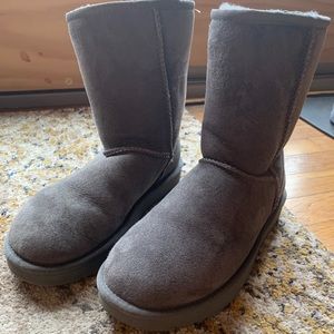 UGG classic short boot